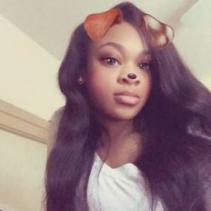 Meet your Posher, Lashae